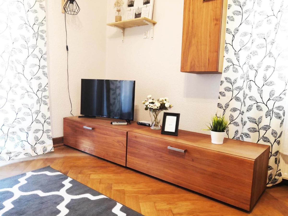 Bankowa 8 Guest Rooms Жельона Гора Екстериор снимка