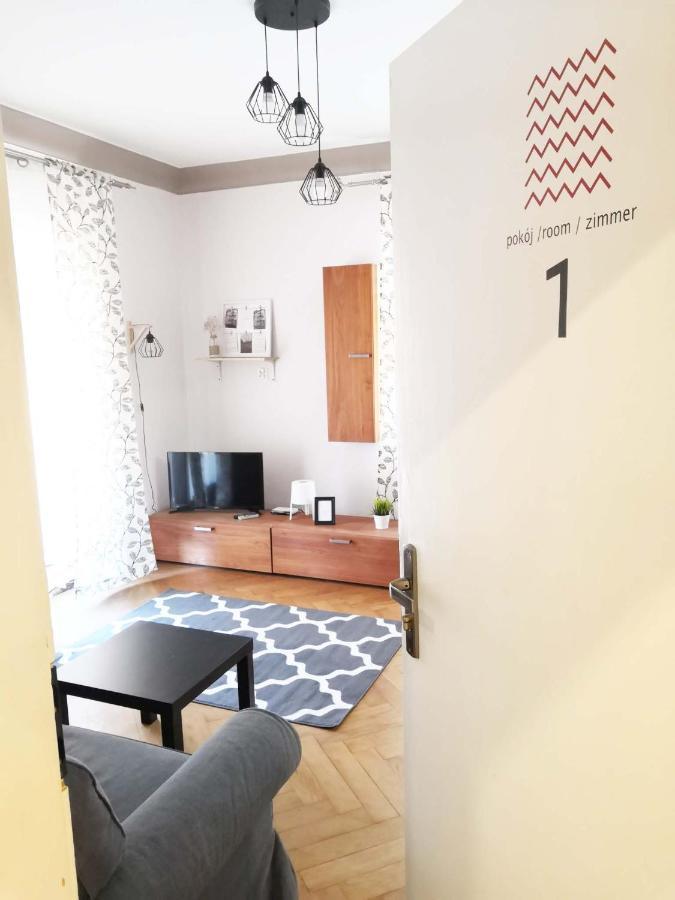Bankowa 8 Guest Rooms Жельона Гора Екстериор снимка