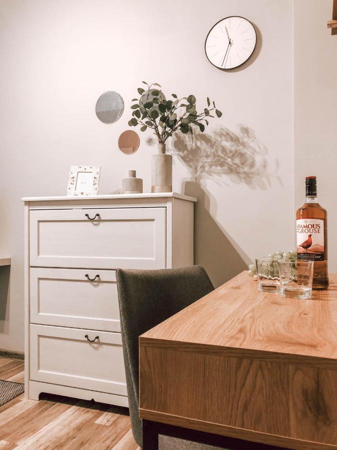 Bankowa 8 Guest Rooms Жельона Гора Екстериор снимка
