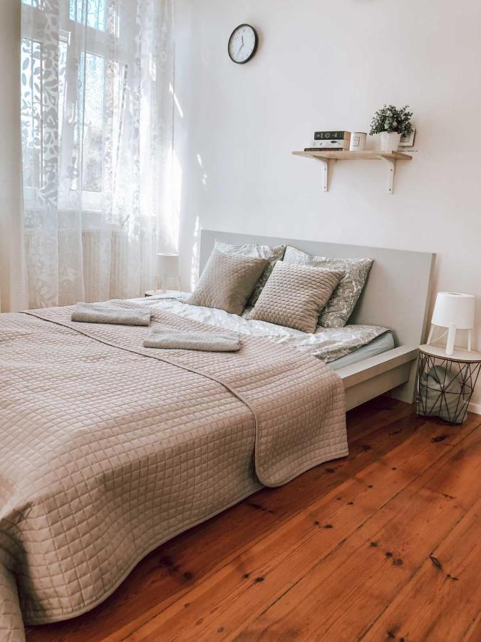 Bankowa 8 Guest Rooms Жельона Гора Екстериор снимка