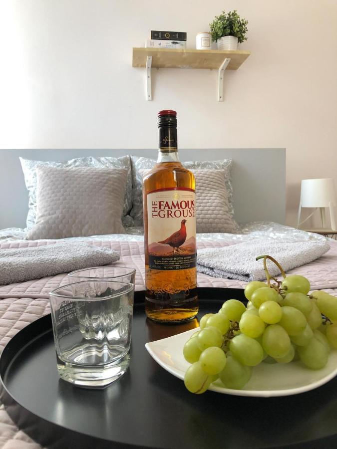 Bankowa 8 Guest Rooms Жельона Гора Екстериор снимка