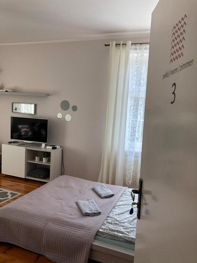 Bankowa 8 Guest Rooms Жельона Гора Екстериор снимка