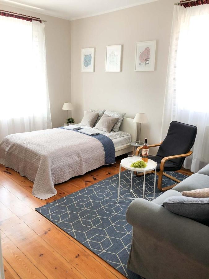 Bankowa 8 Guest Rooms Жельона Гора Екстериор снимка